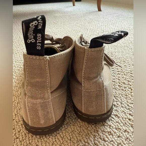 Dr. Marten's Henrie Chukka Boots Canvas Men's Size 9 Women 10 Tan Beige Lace Up - Picture 5 of 9